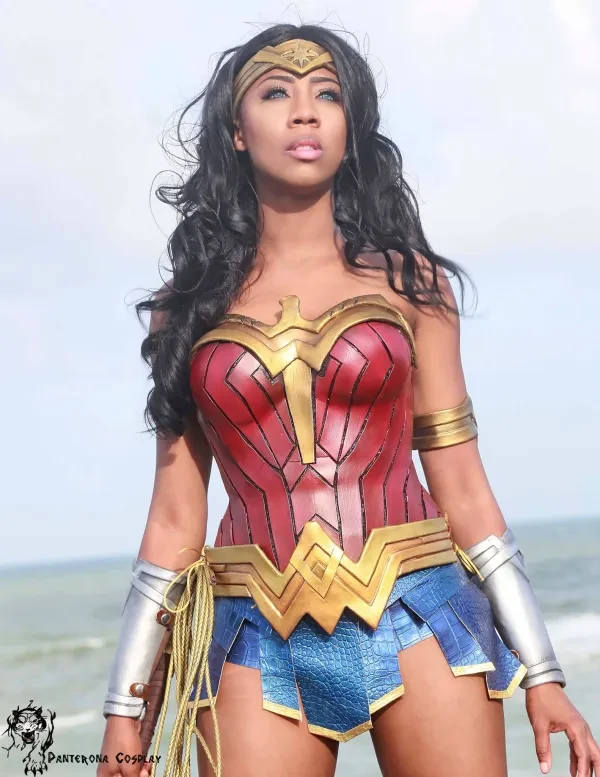 wonder woman, dc comics, cosplay, diana price